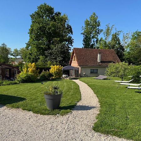 Gites Saint-Germain Saint-Germain-du-Bois Exterior foto